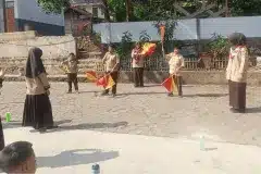 Latih-Pramuka-di-MI-3