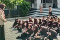 Latih-Pramuka-di-MI-9